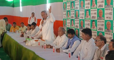 संदेश विधानसभा प्रत्याशी राधा चरण सेठ के चुनाव कार्यालय में कार्यकर्ताओं को किया संबोधित