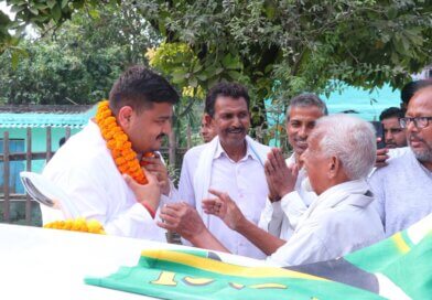 राजद प्रत्याशी विशाल कुमार जायसवाल ने महाराजगंज में जन संपर्क कर मांगा आशीर्वाद