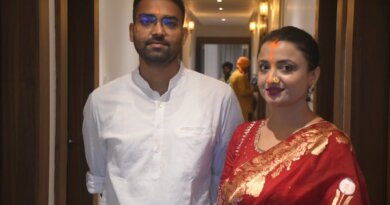 दीपक प्रकाश की पत्नी भी बनना चाहती हैं मंत्री? साक्षी मिश्रा के बयान के बाद सियासी चर्चा तेज