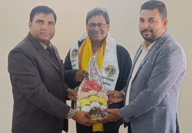 हिंदी भोजपुरी के मूर्धन्य साहित्यकार मनोज भावुक को भागवत विद्यापीठ में किया गया सम्मानित